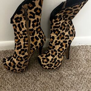 Leopard Print Fur Stiletto Heeled Boots